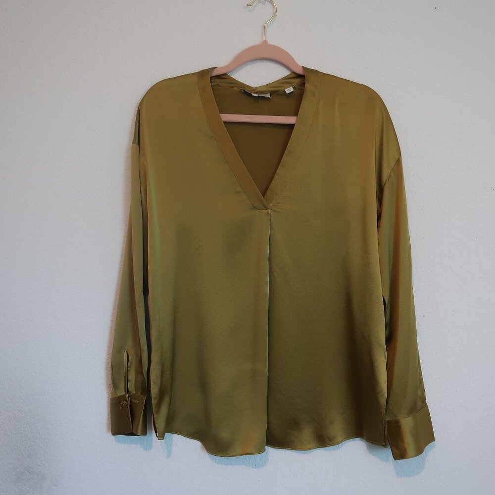 Vince 100% Silk Olive Green Blouse, Size XS